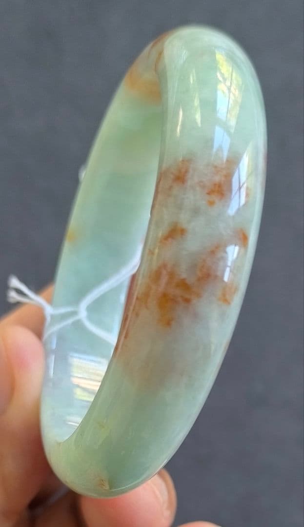 【日本鑑別書付:种水】ミャンマー産紅翡翠のバングル（内径57.5ミリ）8604