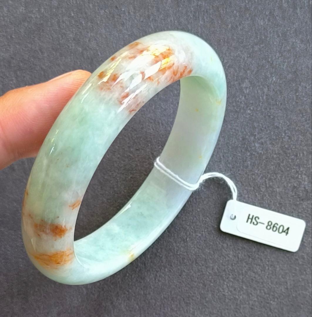 【日本鑑別書付:种水】ミャンマー産紅翡翠のバングル（内径57.5ミリ）8604