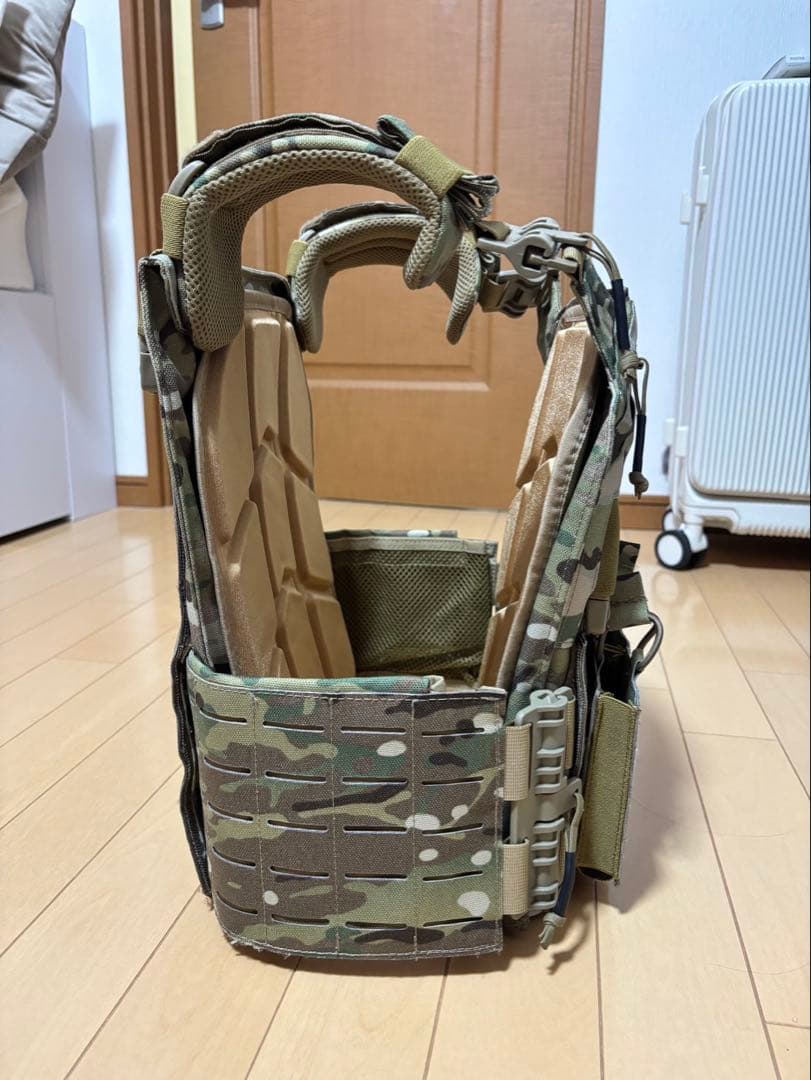 マルチカム プレートキャリア MOLLE クイックリリース