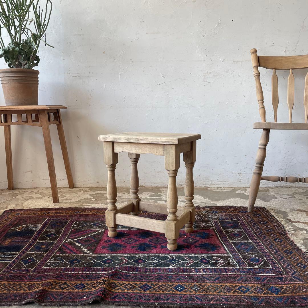 ビンテージ　サイドテーブル ベッドサイドテーブル　スツール　剥離