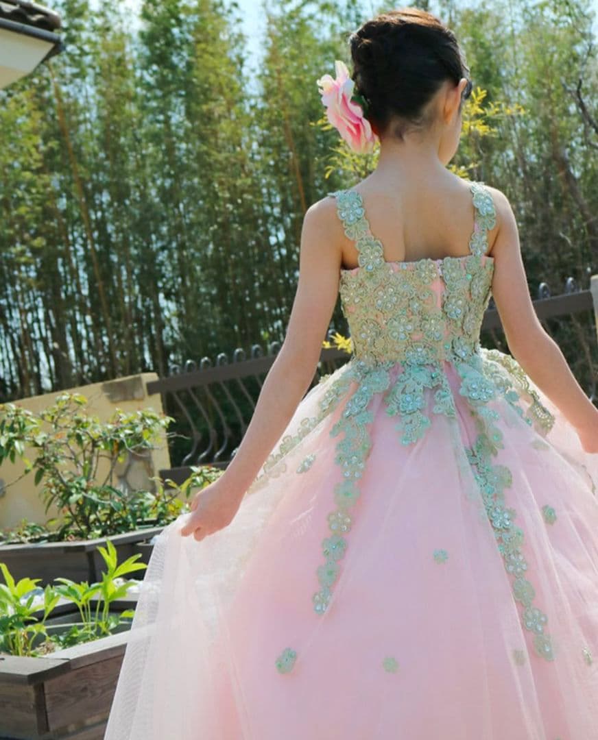 n*様 ベリージェネ　ドレス　130〜140ｃｍ 収納バッグ付き