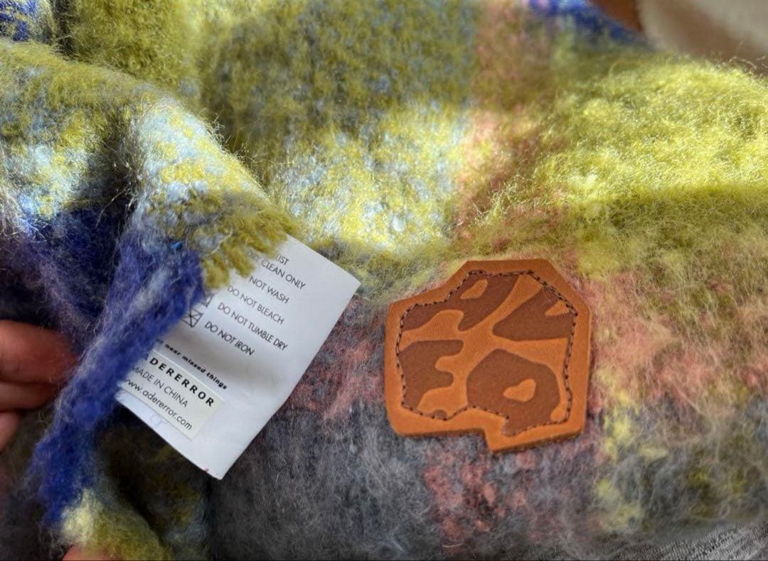 ader error マフラー