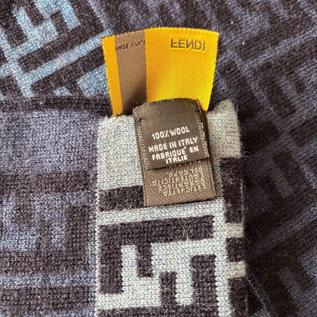 FENDI 幾何学模様 マフラー ダークブルー