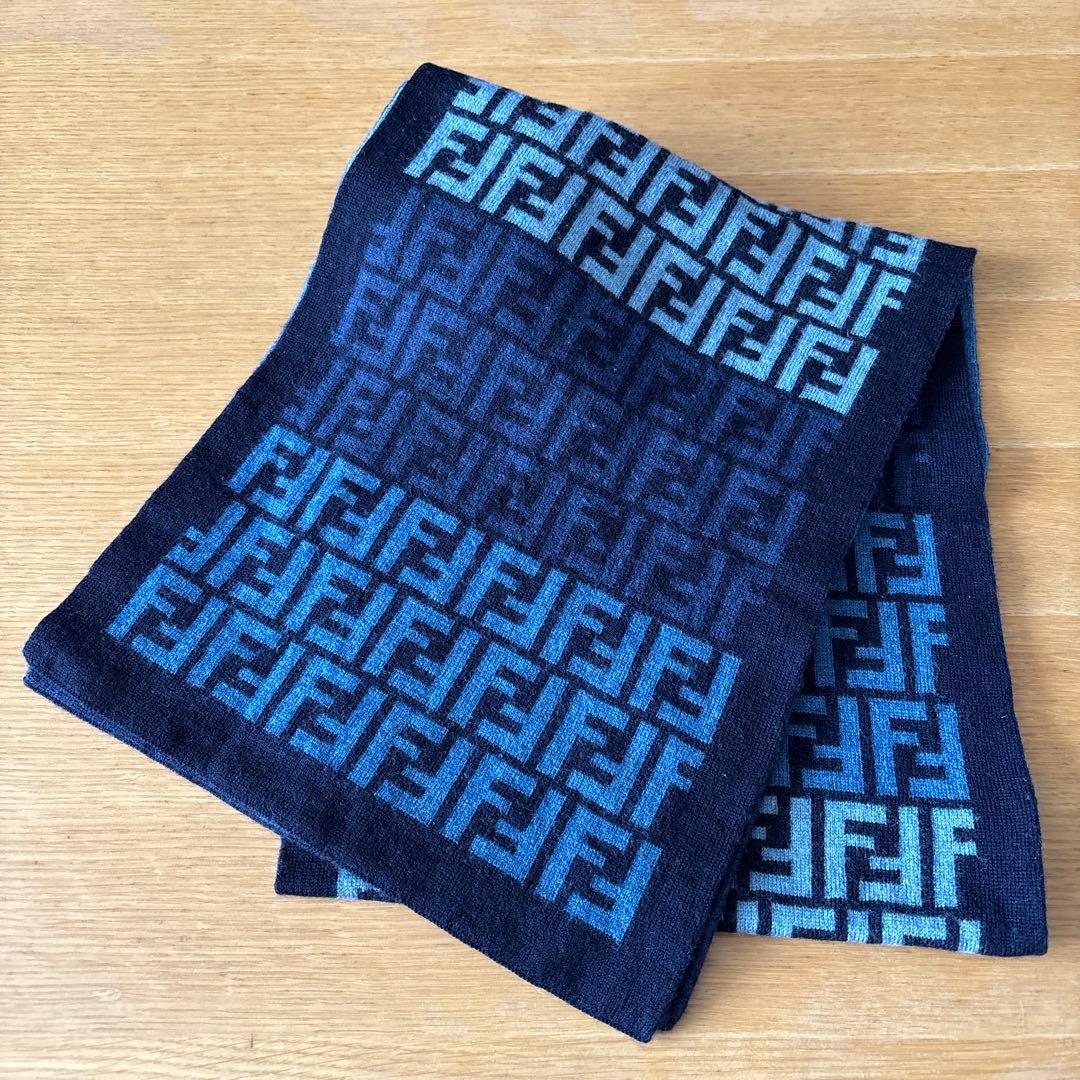 FENDI 幾何学模様 マフラー ダークブルー