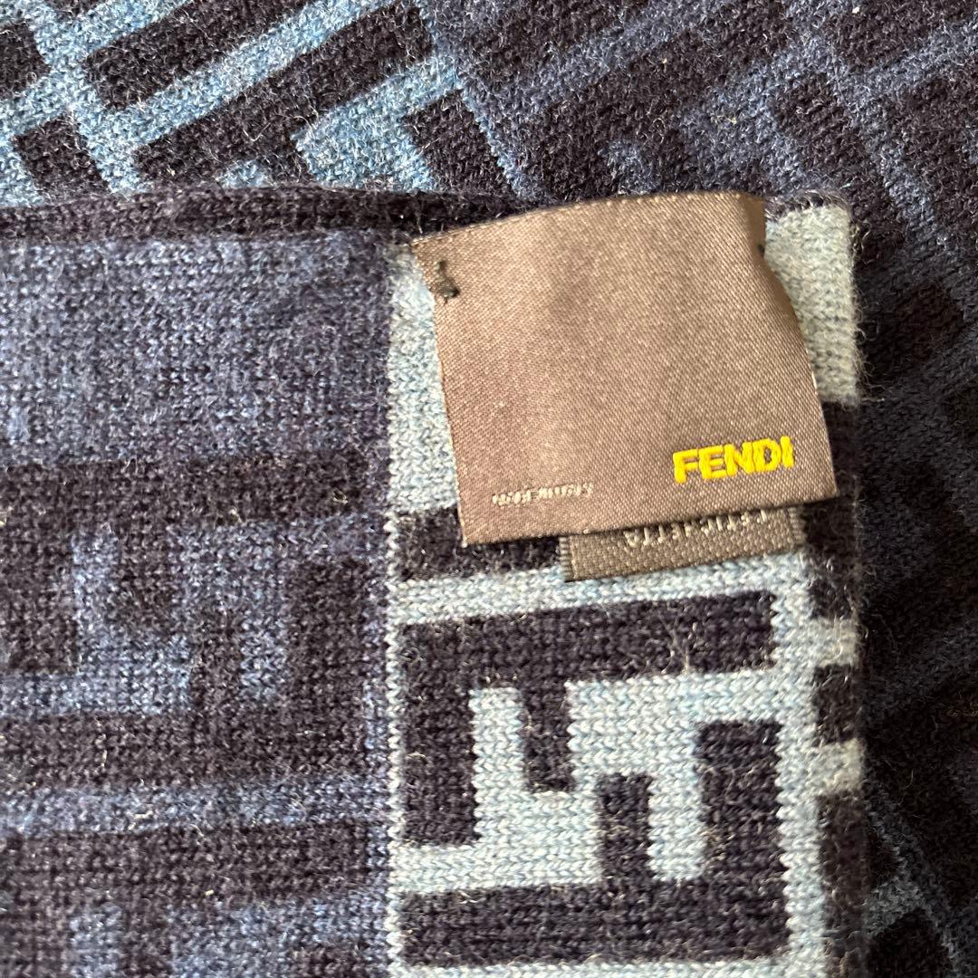 FENDI 幾何学模様 マフラー ダークブルー