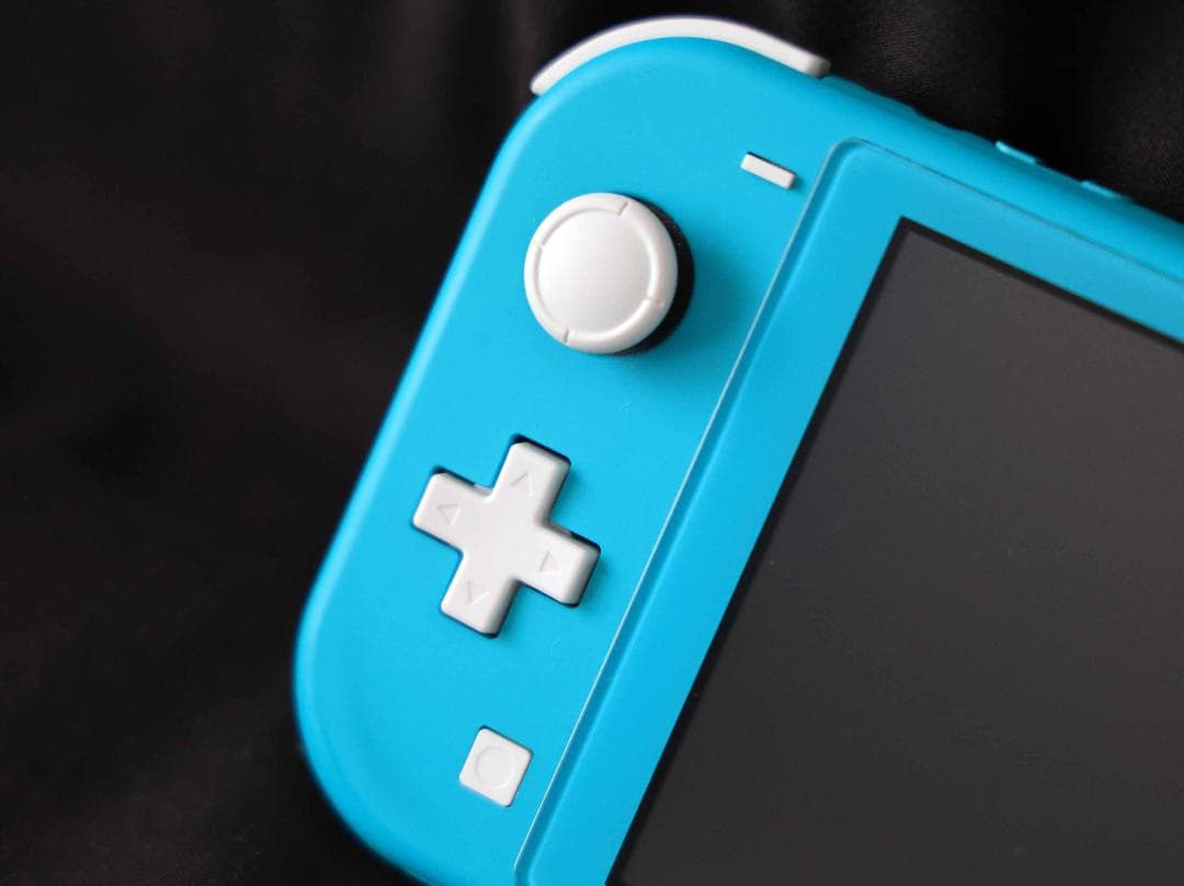 Nintendo Switch Lite ターコイズ（箱・ACアダプター付き）