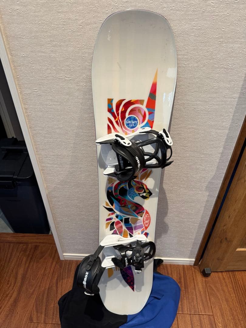 SALOMON キッズスノーボードセット　125 バインディング付 カバー付き