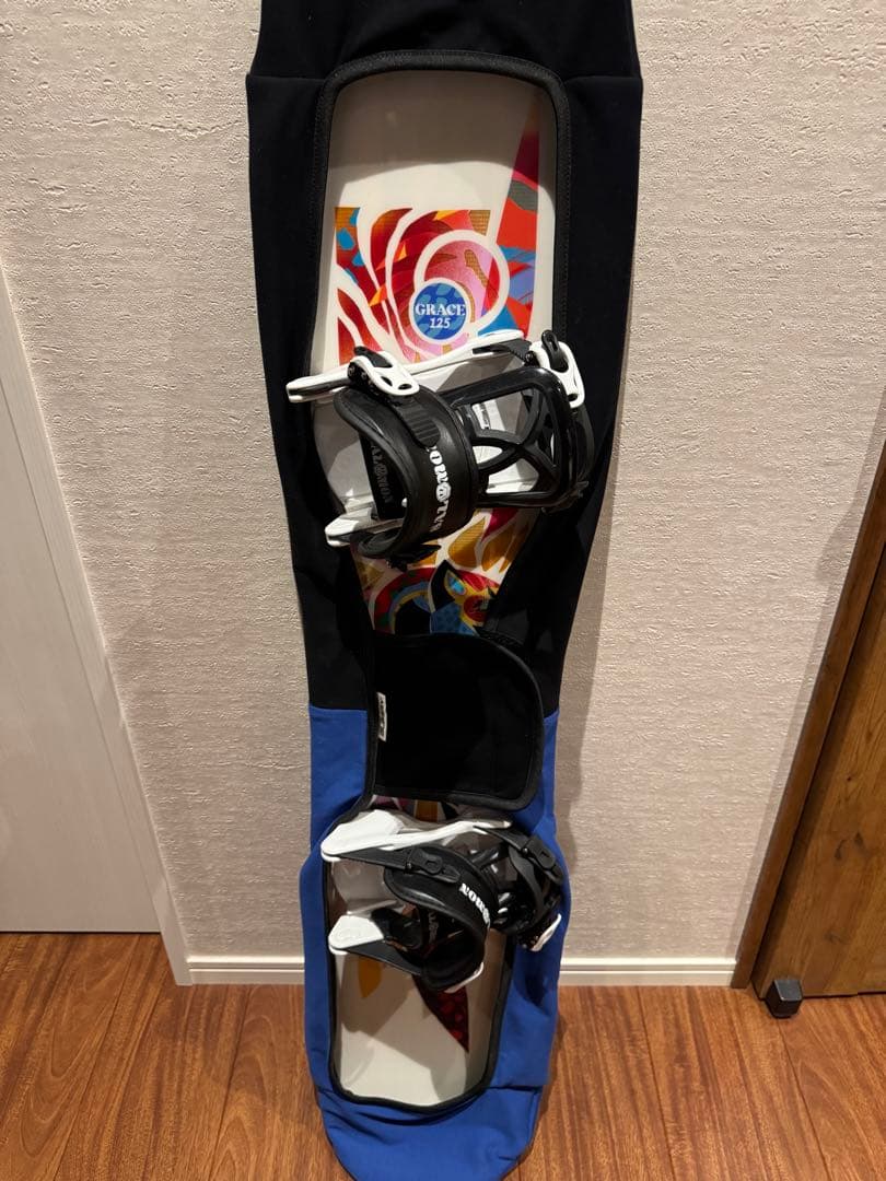 SALOMON キッズスノーボードセット　125 バインディング付 カバー付き