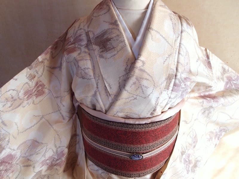 未使用　紬着物（花葉文）裄66,5　正絹美品