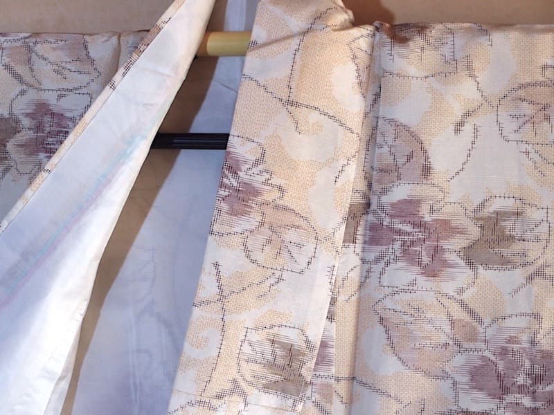 未使用　紬着物（花葉文）裄66,5　正絹美品