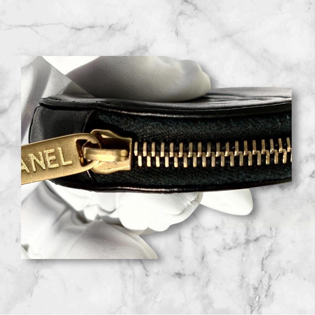 CHANEL 本物 カメリアケース 小銭入 シール有 丸型 本革 レザー