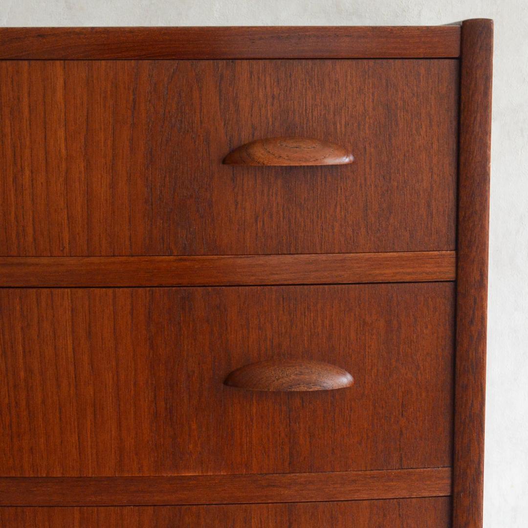 デンマーク 北欧ヴィンテージ チーク 6段 チェスト 鍵付 北欧家具 Lサイズ