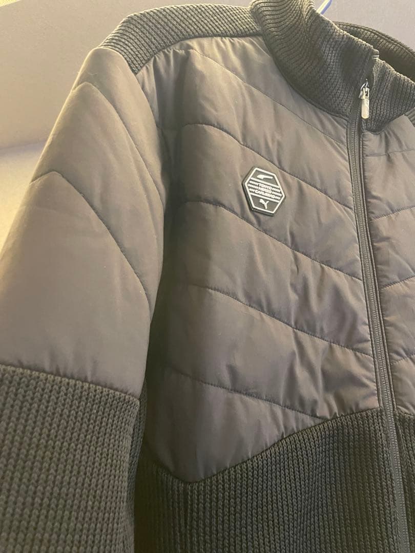 激安年末セール！新品未使用55%OFF！PUMA ジップアップジャケット 黒