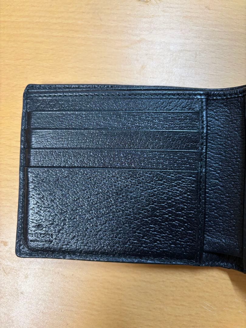Gucci 黒 レザー 二つ折り財布 GGロゴ