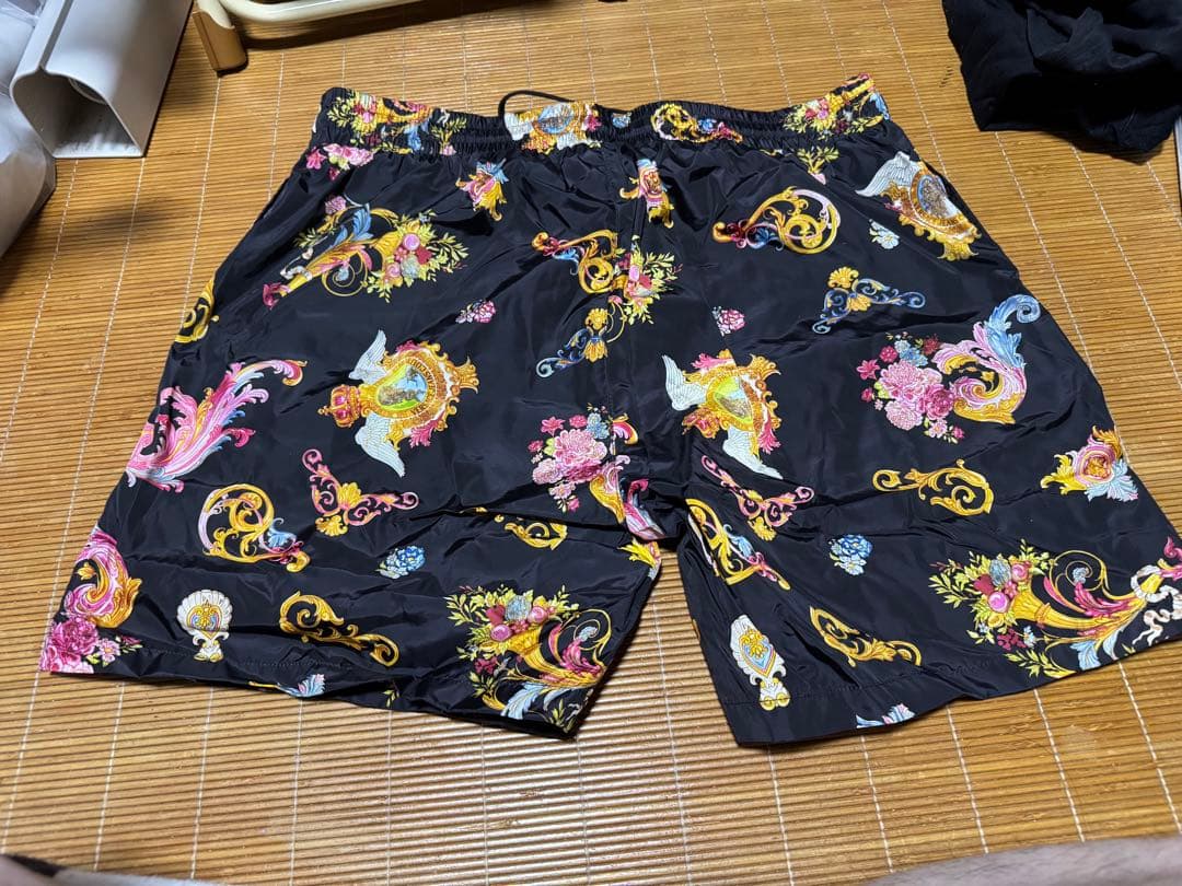 【シナモン】ヴェルサーチ　ハーフパンツ