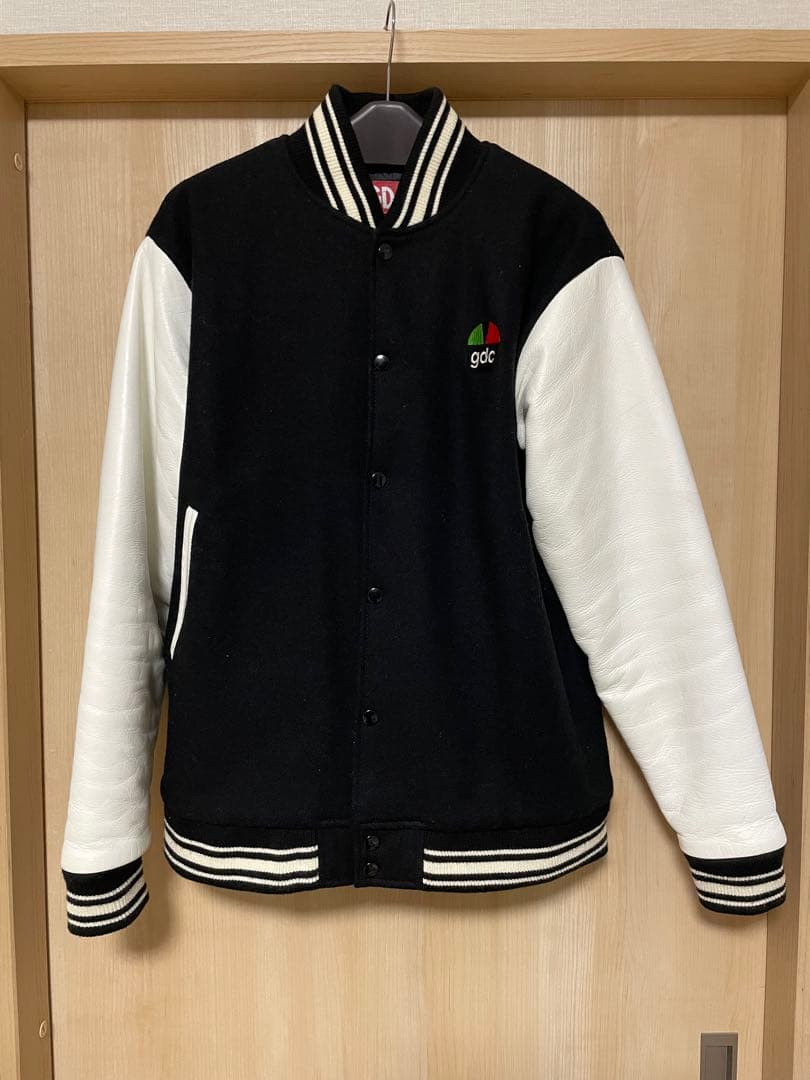 GDC 刺繍スタジャン Mサイズ ブラック・ホワイト