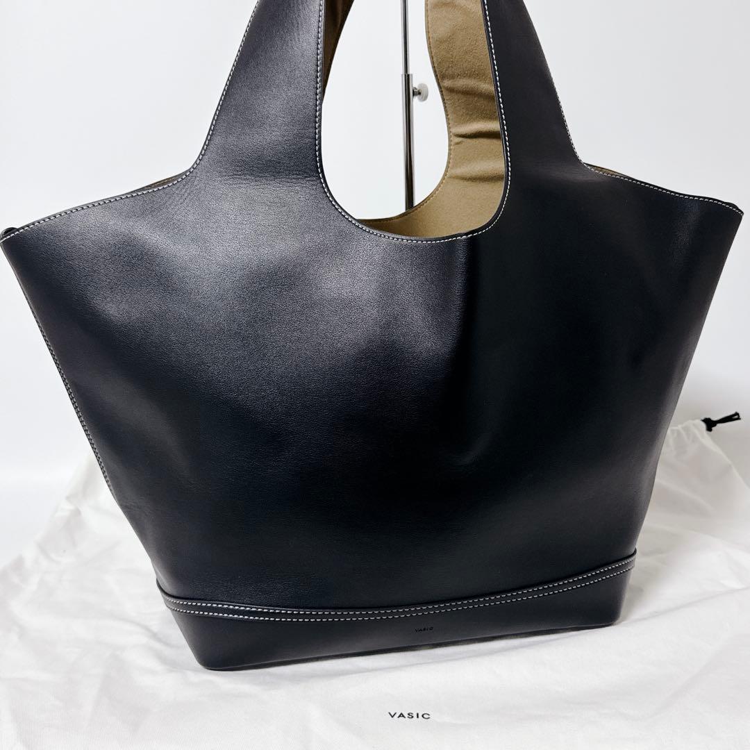 【人気商品】vasic mask ラージサイズ　トートバッグ レザー　ブラック