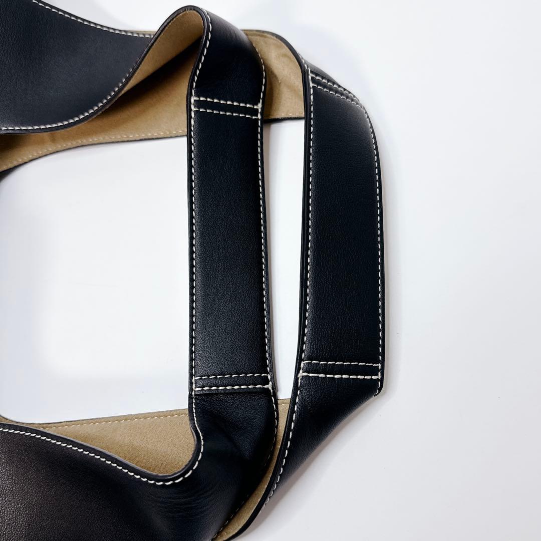 【人気商品】vasic mask ラージサイズ　トートバッグ レザー　ブラック