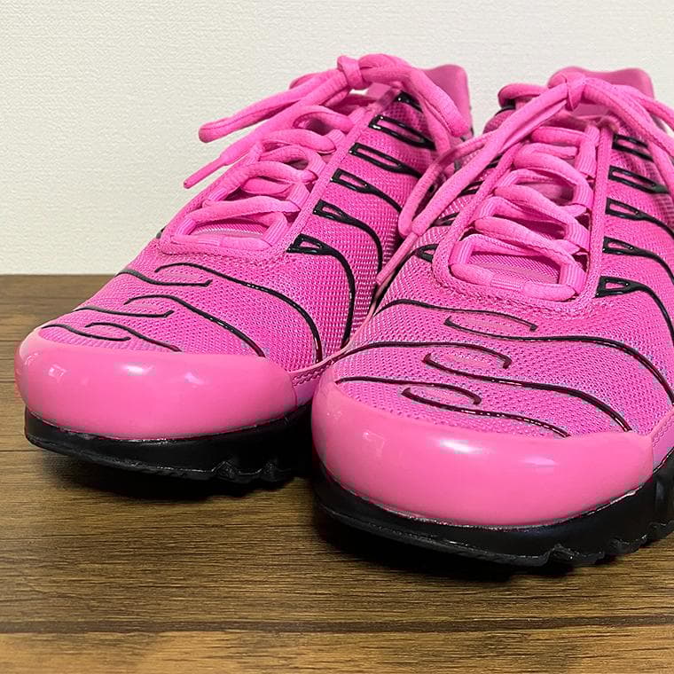 美品 ナイキ ウィメンズ エア マックス プラス SE ピンク 24.5m