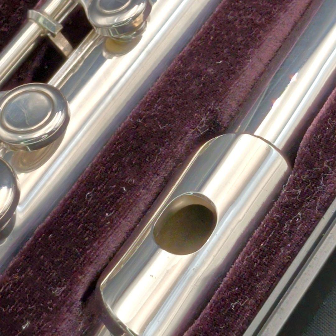 フルート　調整済　美品　ヤマハYFL211SⅡ（Eメカ.銀メッキ仕様）