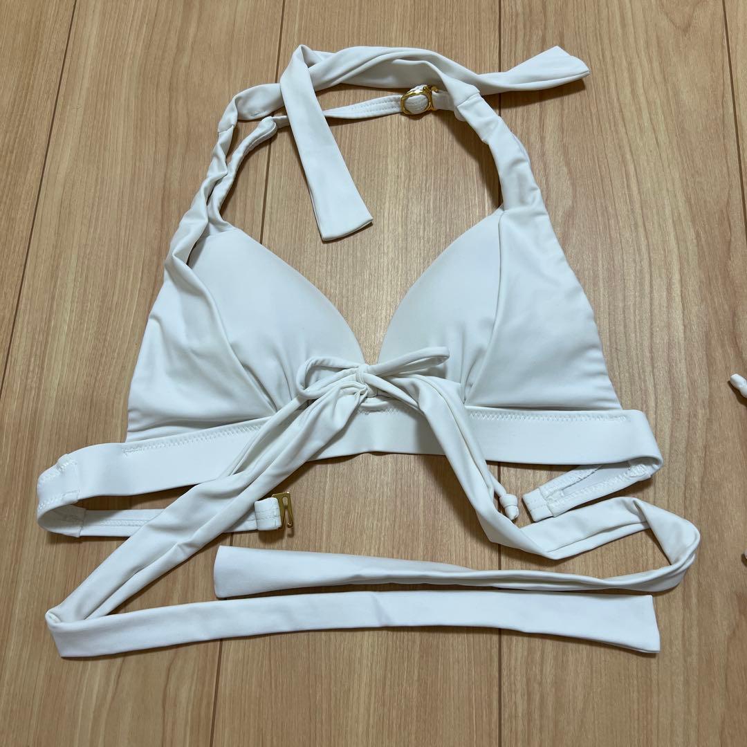ホワイト ノンワイヤービキニ 7M