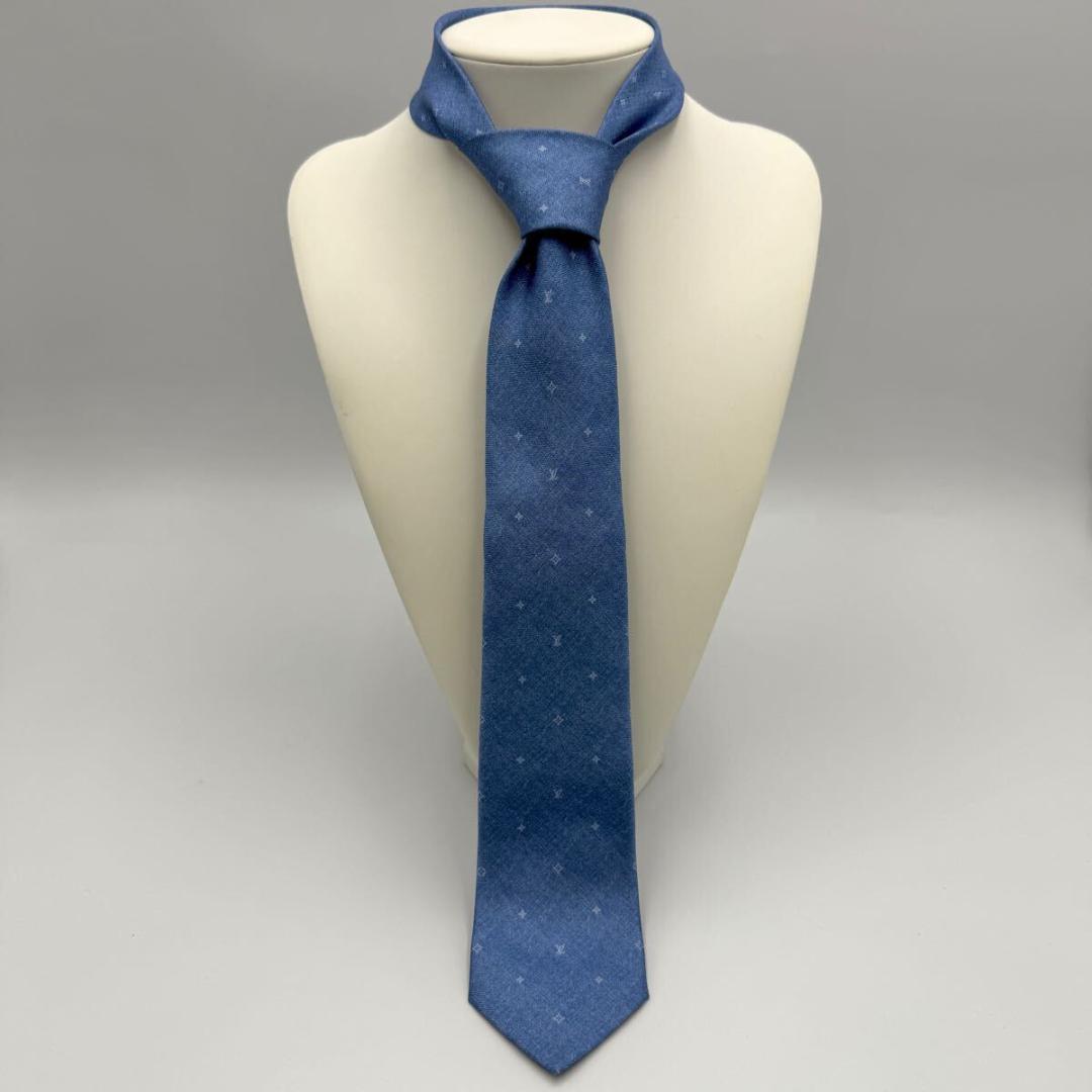 極美品 ルイヴィトン ネクタイ モノグラム ロゴ総柄 フォーマル ライトブルー