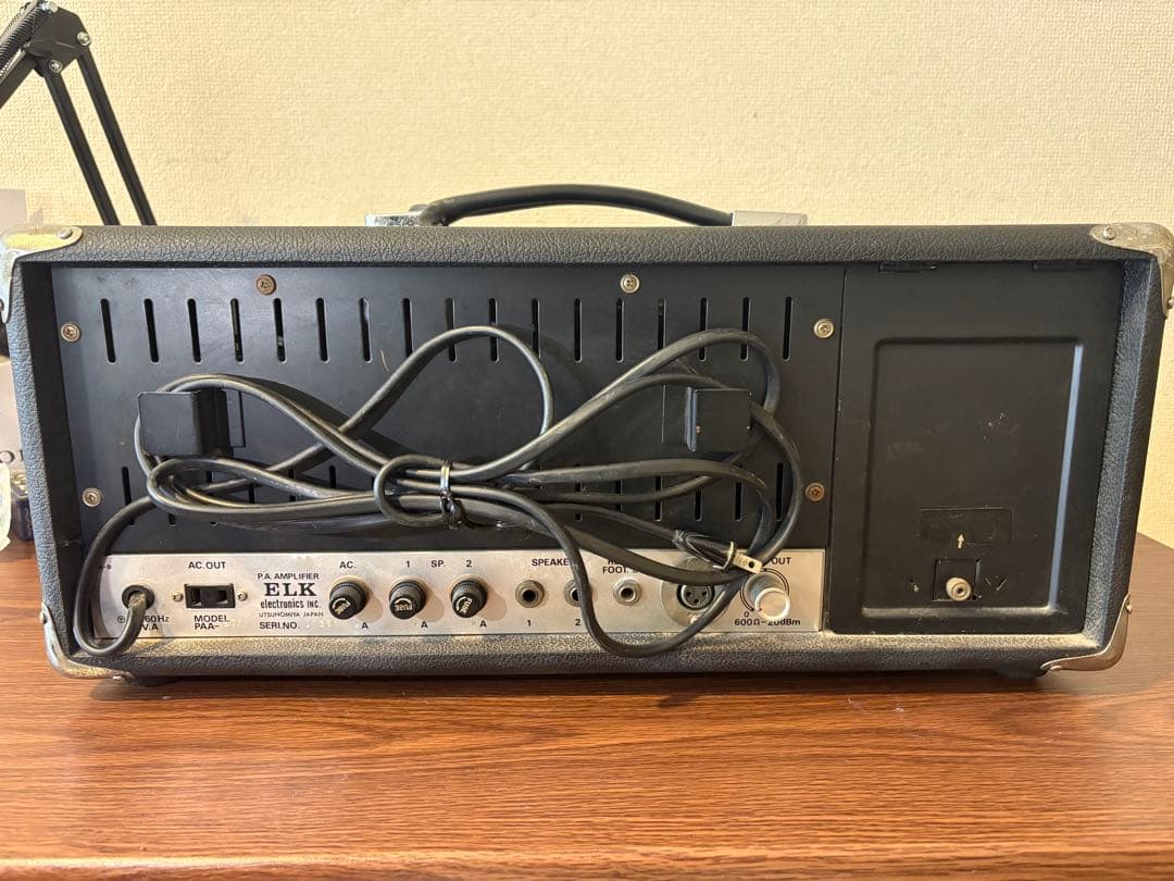 ELK PA-201 SOLID STATE パワードミキサー