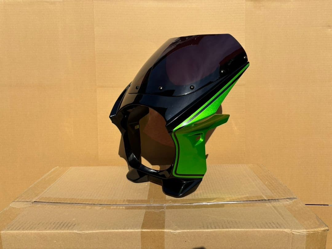 新品！Kawasaki/Z900RS/ビキニカウル/2025/グリーンボール