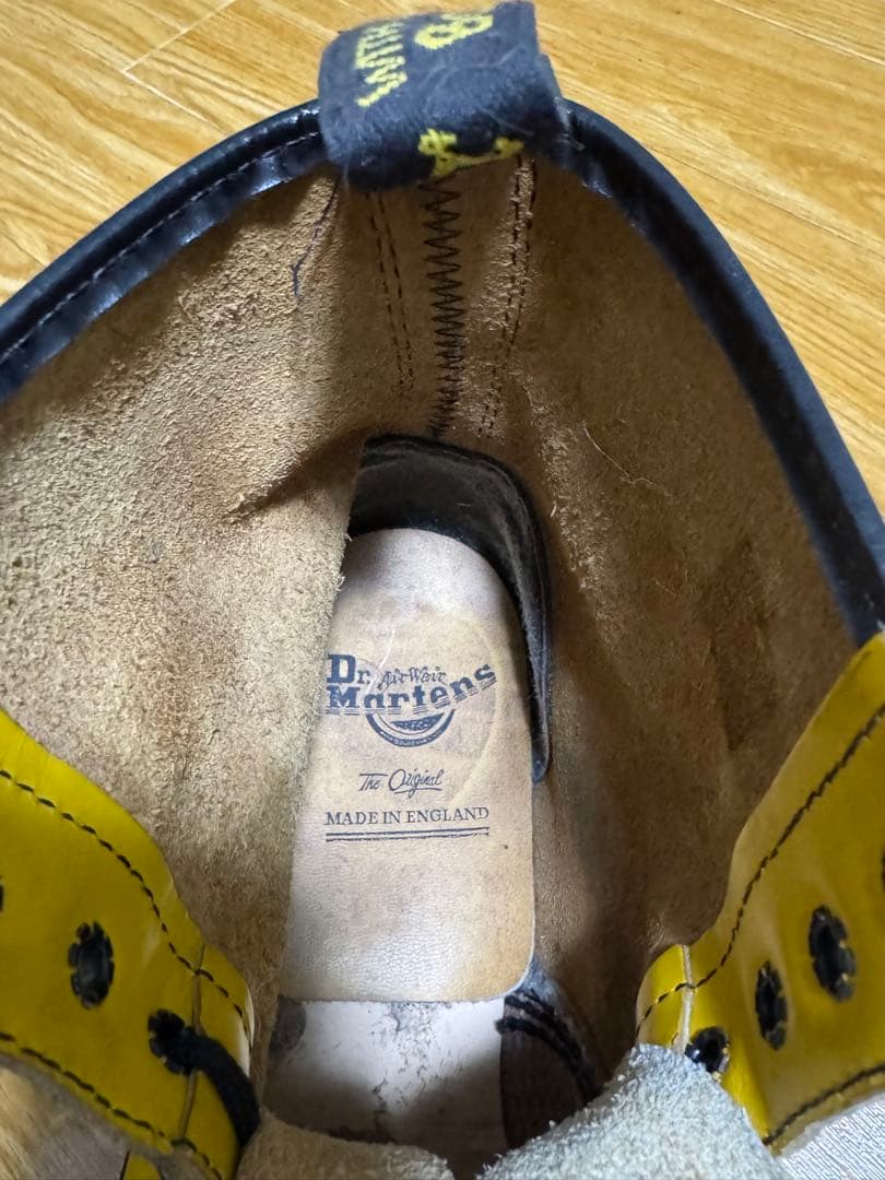ドクターマーチン 8ホール イエロー