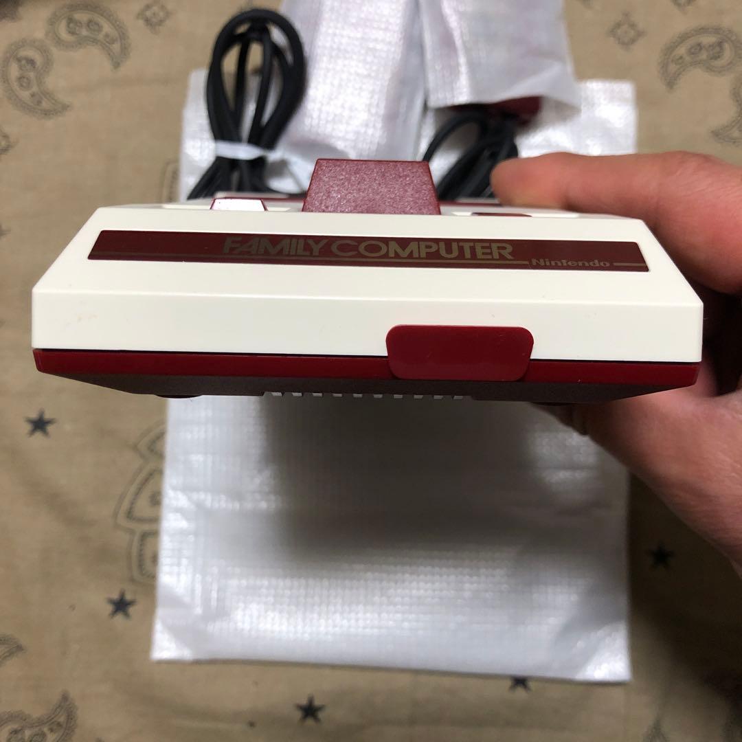 ほぼ新品 ニンテンドークラシックミニ ファミリーコンピュータ ACアダプター付