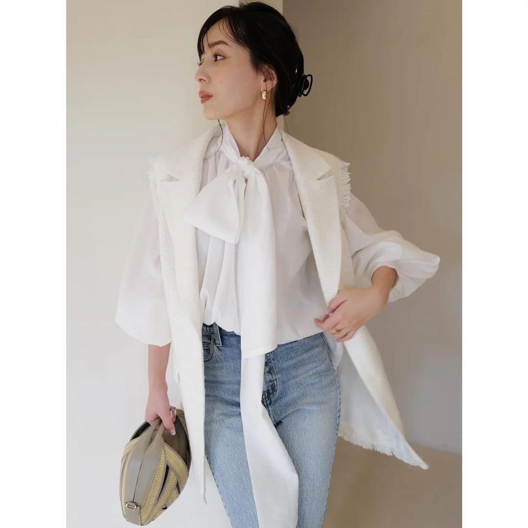 【美品】ツイードテーラードベスト ホワイト アニュアンス