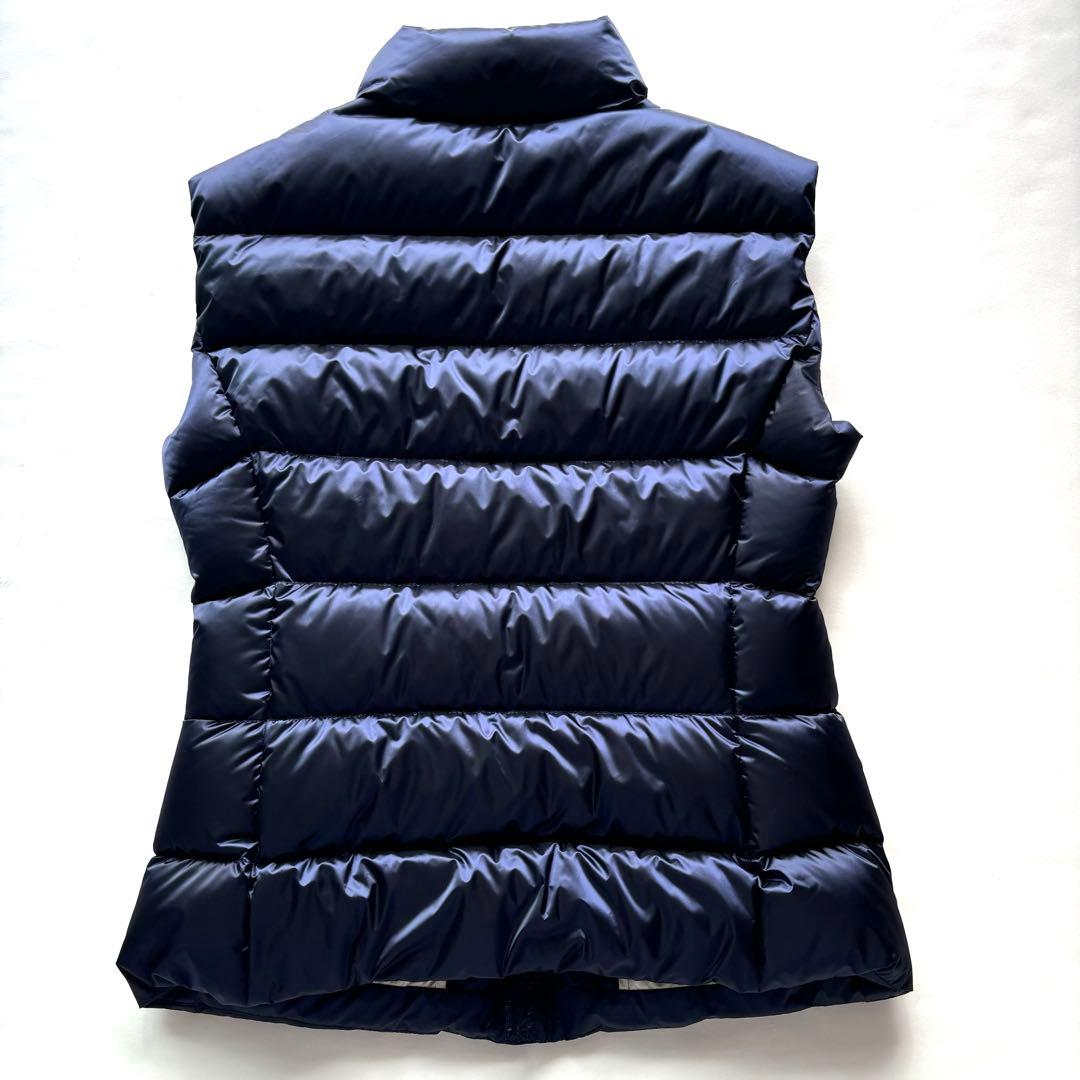 【極美品】近年モデル プラダ ダウンベスト 38 ネイビー 三角ロゴプレート