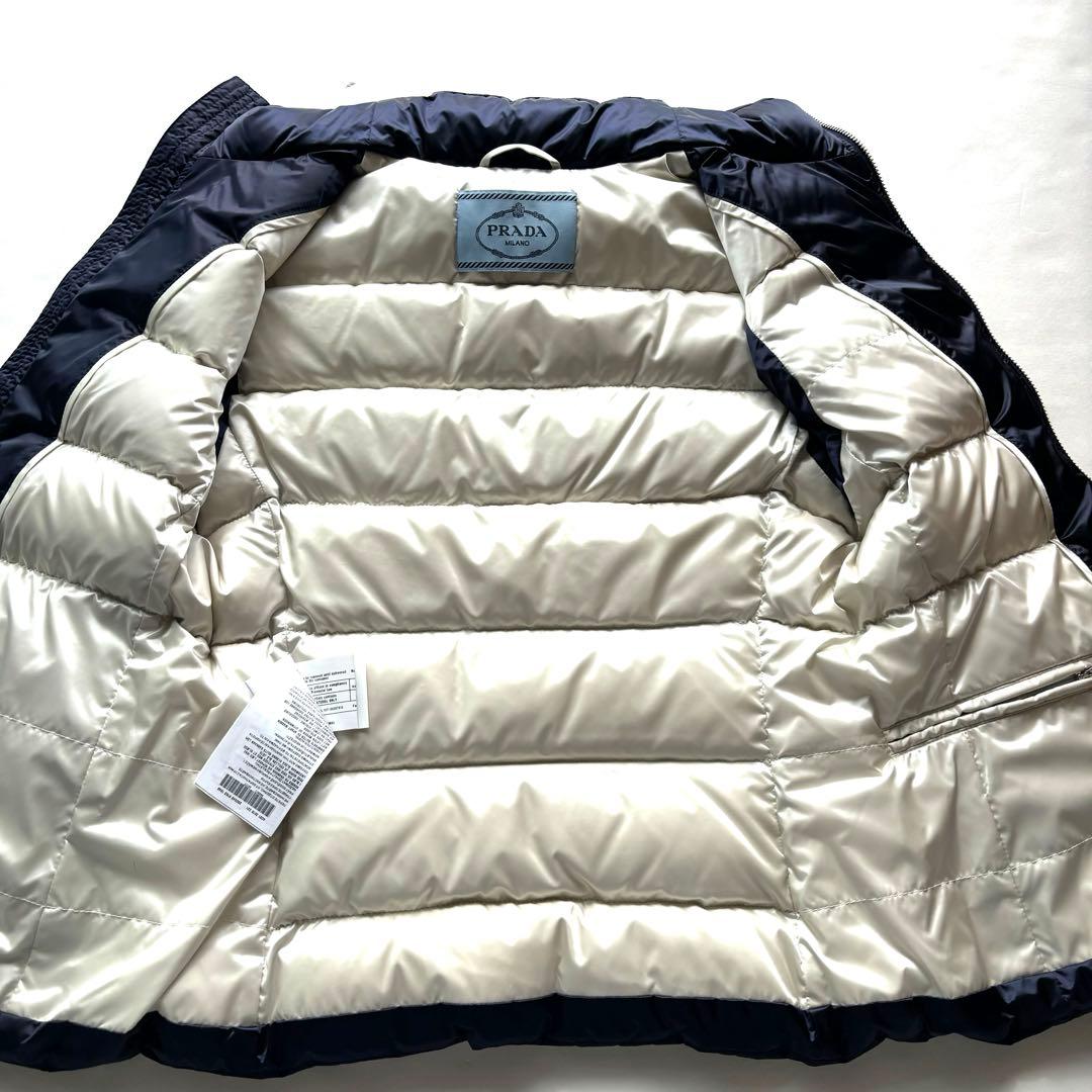 【極美品】近年モデル プラダ ダウンベスト 38 ネイビー 三角ロゴプレート