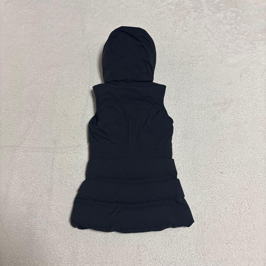 ルルレモン　Sleet Street Vest ダウンベスト