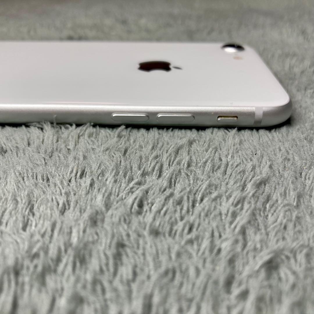 【美品】iPhone 8 64GB ホワイト SIMフリー 純正バッテリー 本体