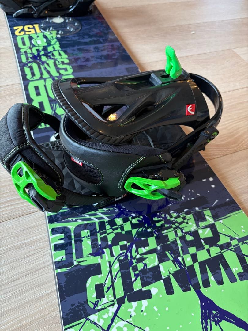 V*4様 ひ*ほ様 CSB スノーボード 152cm ケース、ビンディング、ブー