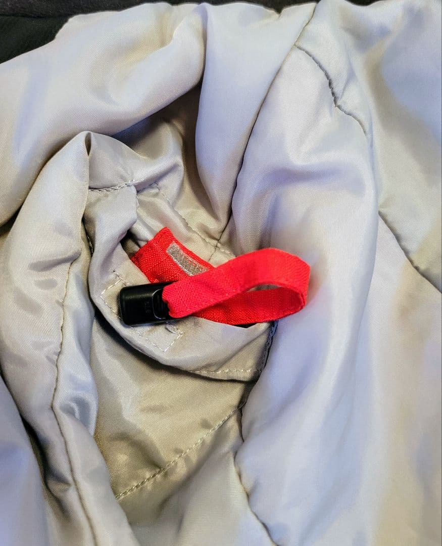 美品！！Move Sport スキーウェア上下セット 130cm子ども用 赤黒