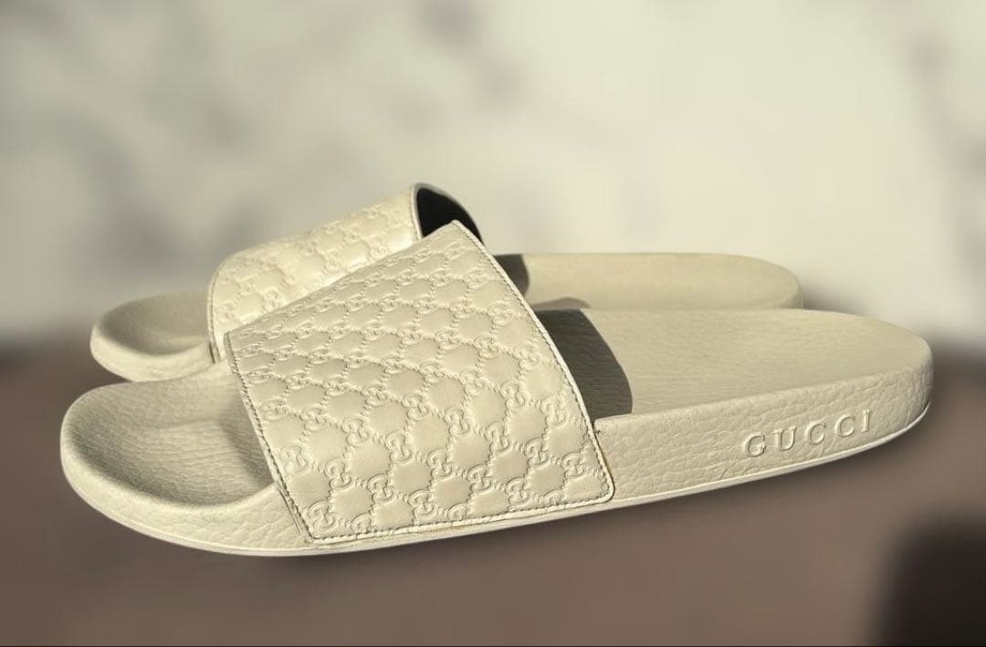 gucci シマレザー　サンダル　シューズ　グッチ　GGガラ　スニーカー