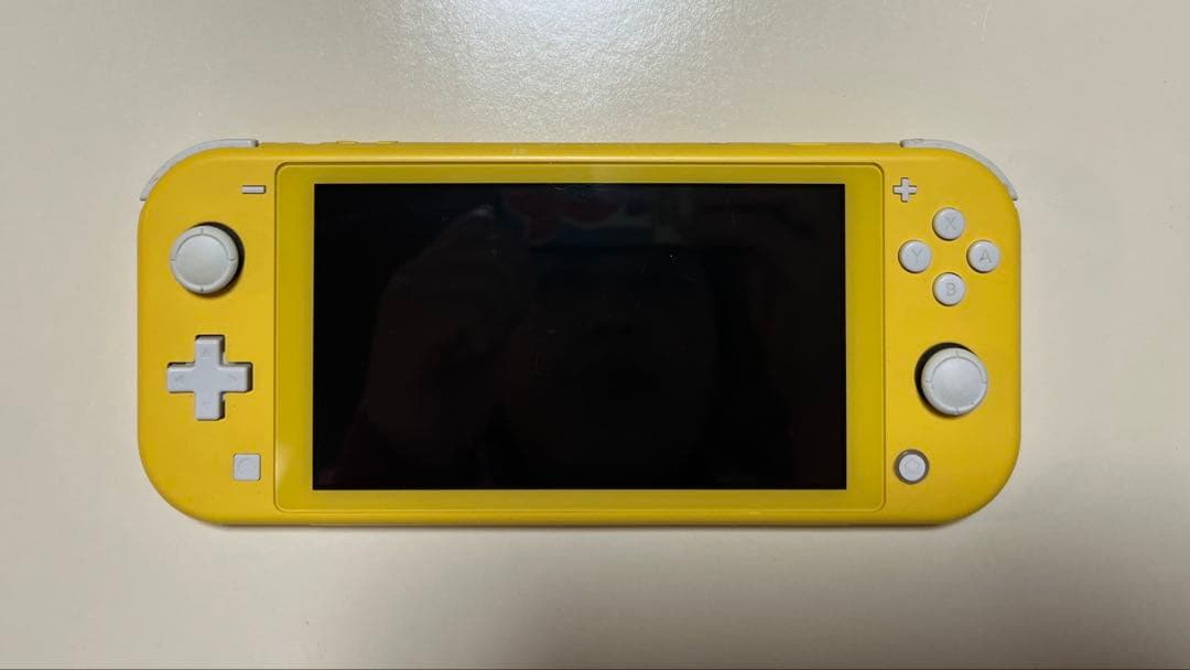 Nintendo Switch Lite イエロー　本体のみ【即日発送】