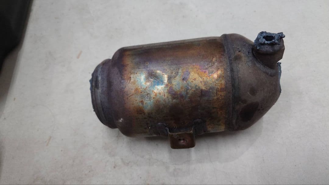 ダイハツ ミライース LA300S 触媒 六角形 中古 ジャンク