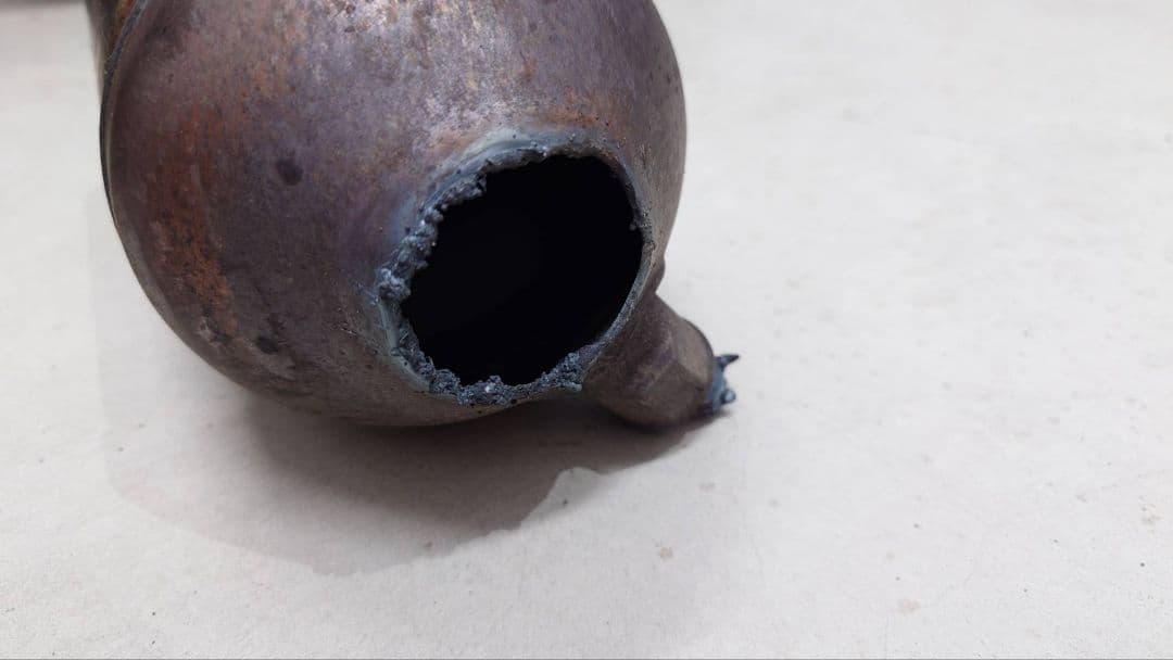 ダイハツ ミライース LA300S 触媒 六角形 中古 ジャンク