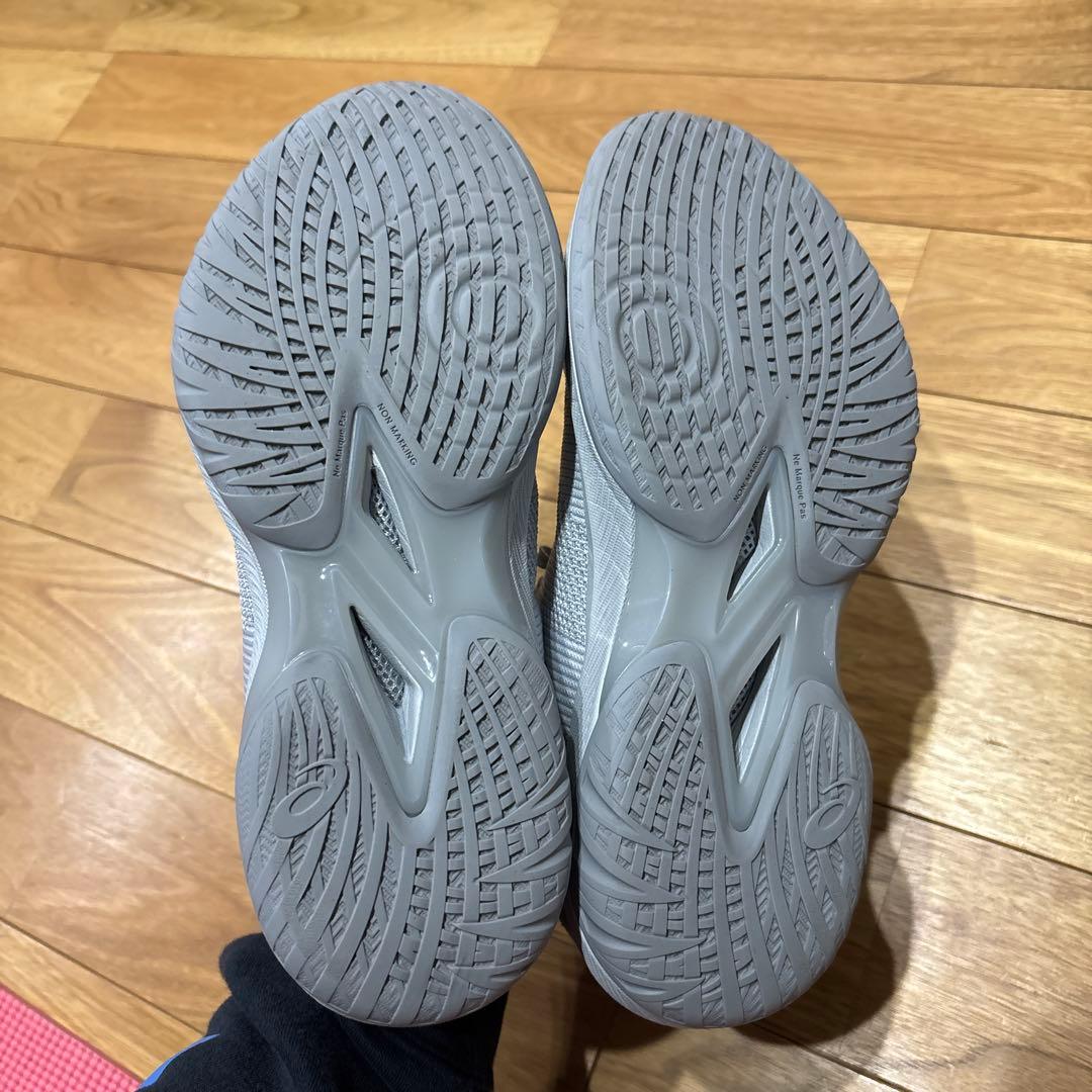 バスケットボールシューズ グレー