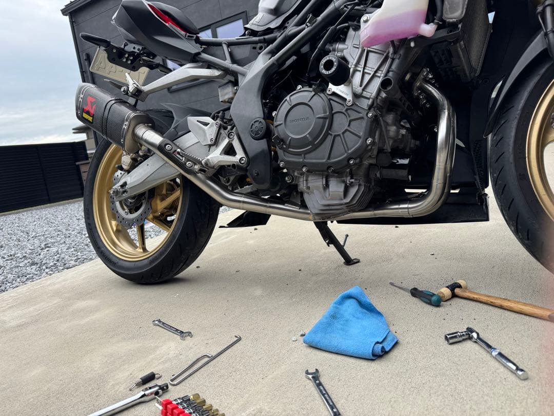 オプションヘッダーパイプ　CBR250RR アクラポビッチ　エキパイ　マフラー