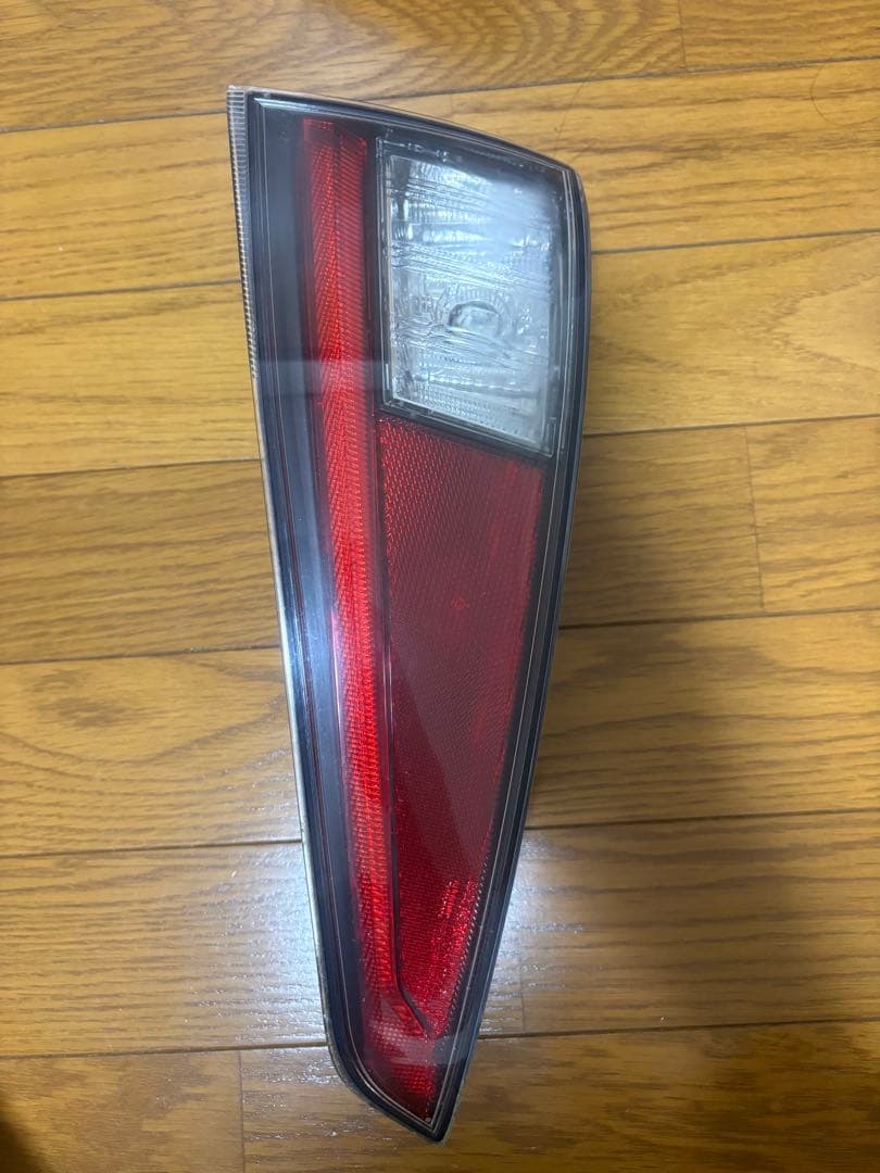 トヨタ 50系プリウス 前期 純正テールランプ左右セット