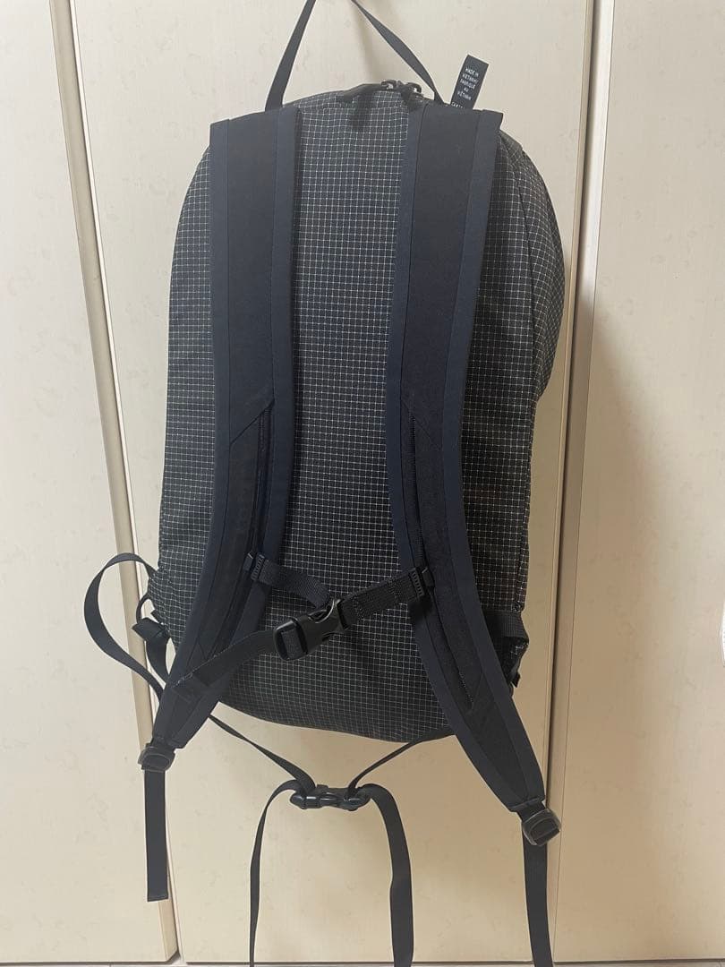 希少！ 廃盤モデル コンシール15 Arc’teryx