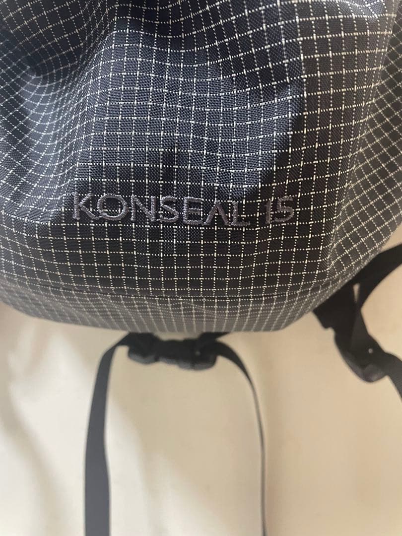 希少！ 廃盤モデル コンシール15 Arc’teryx