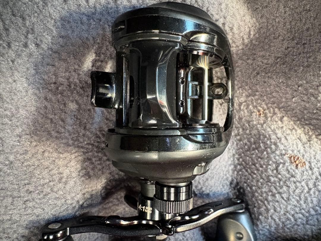 ABUアブガルシアREVO ビーストX40ギヤ比6.4:1