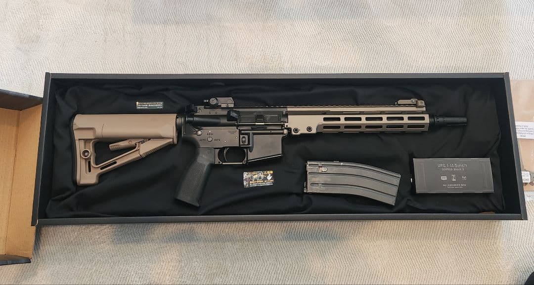 東京マルイ　URG-I11.5インチ