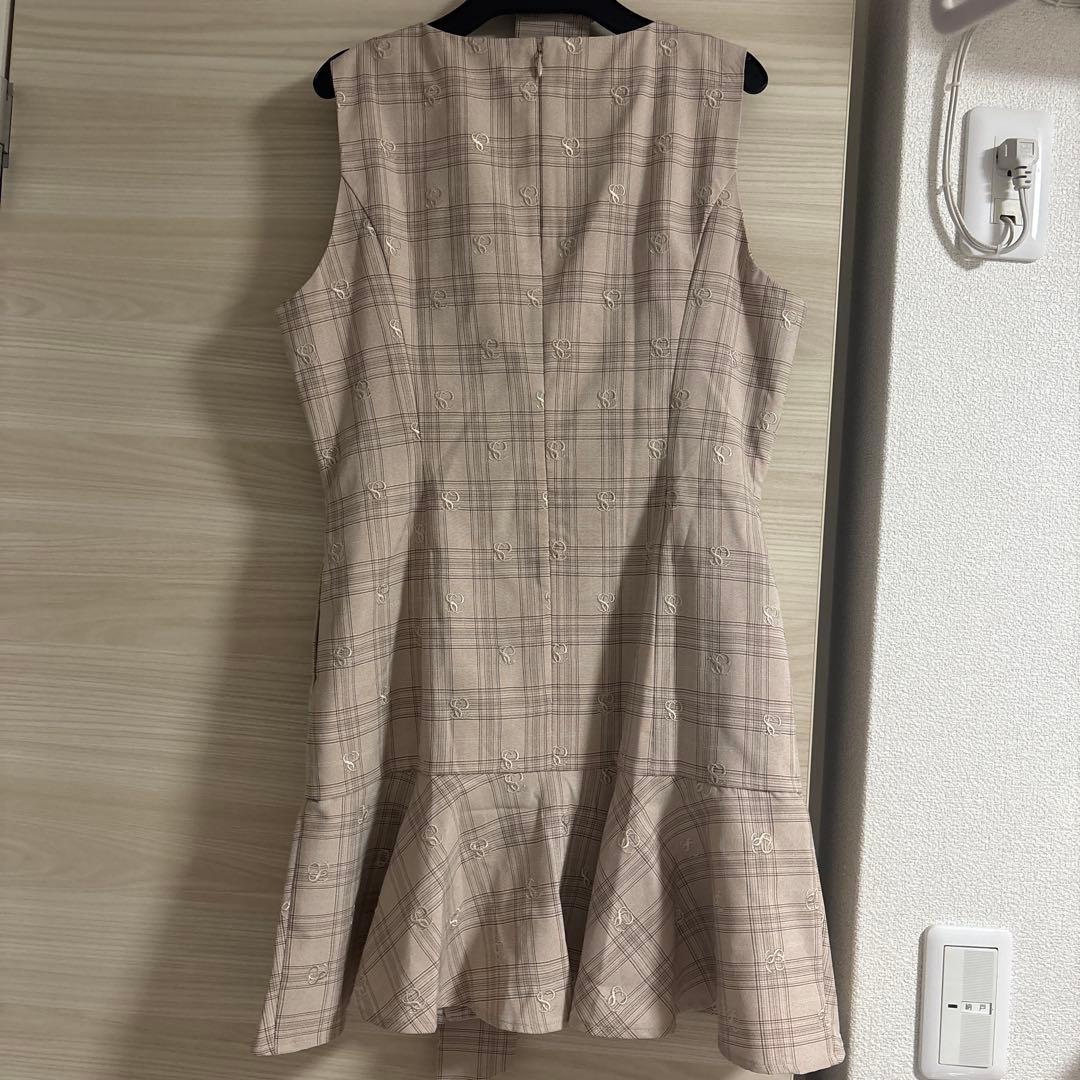 【新品タグ付き】エイミーイストワール/ゴルフ・ワンピース エイミーゴルフ