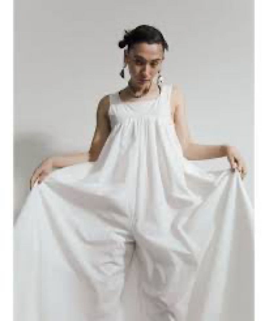 アンスリード ボリュームギャザーオールインワン